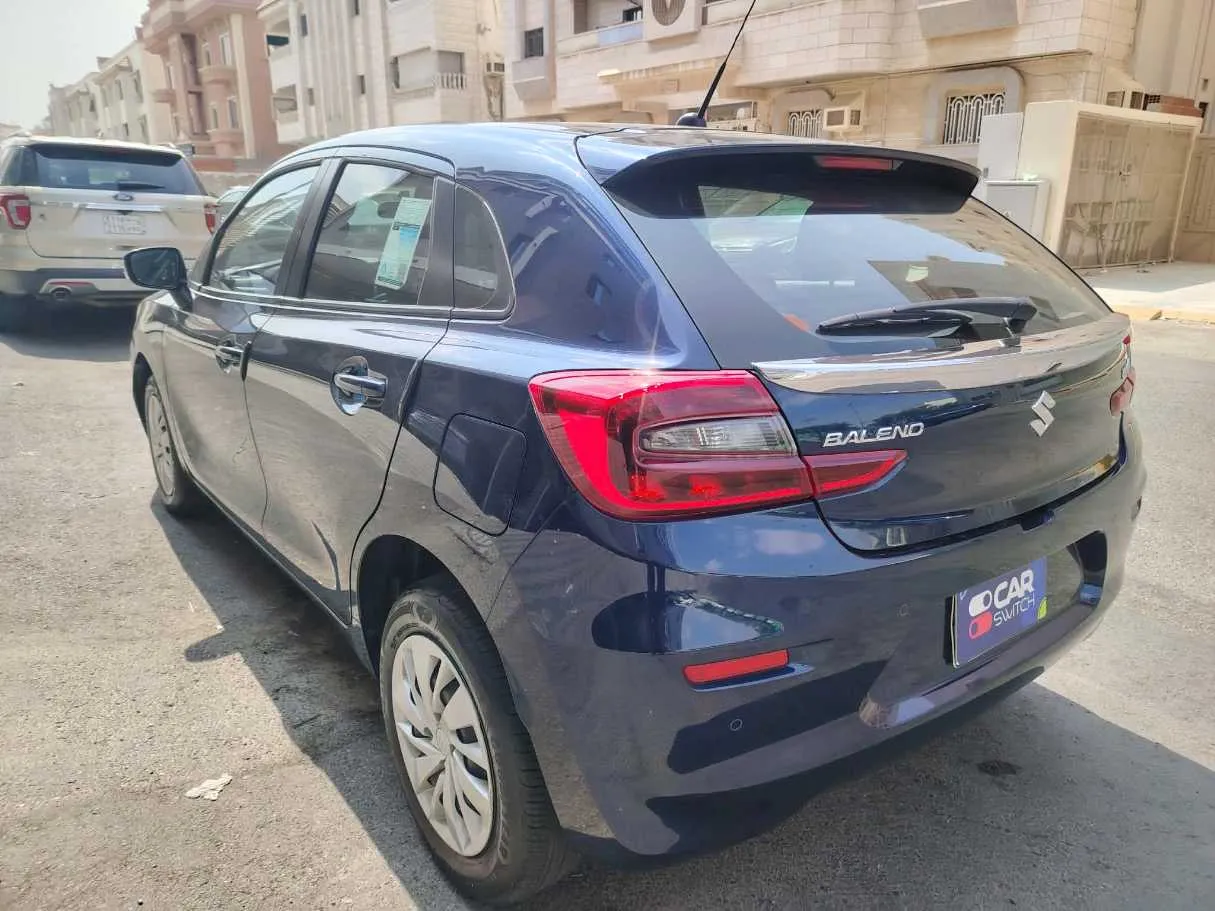 Car image 7