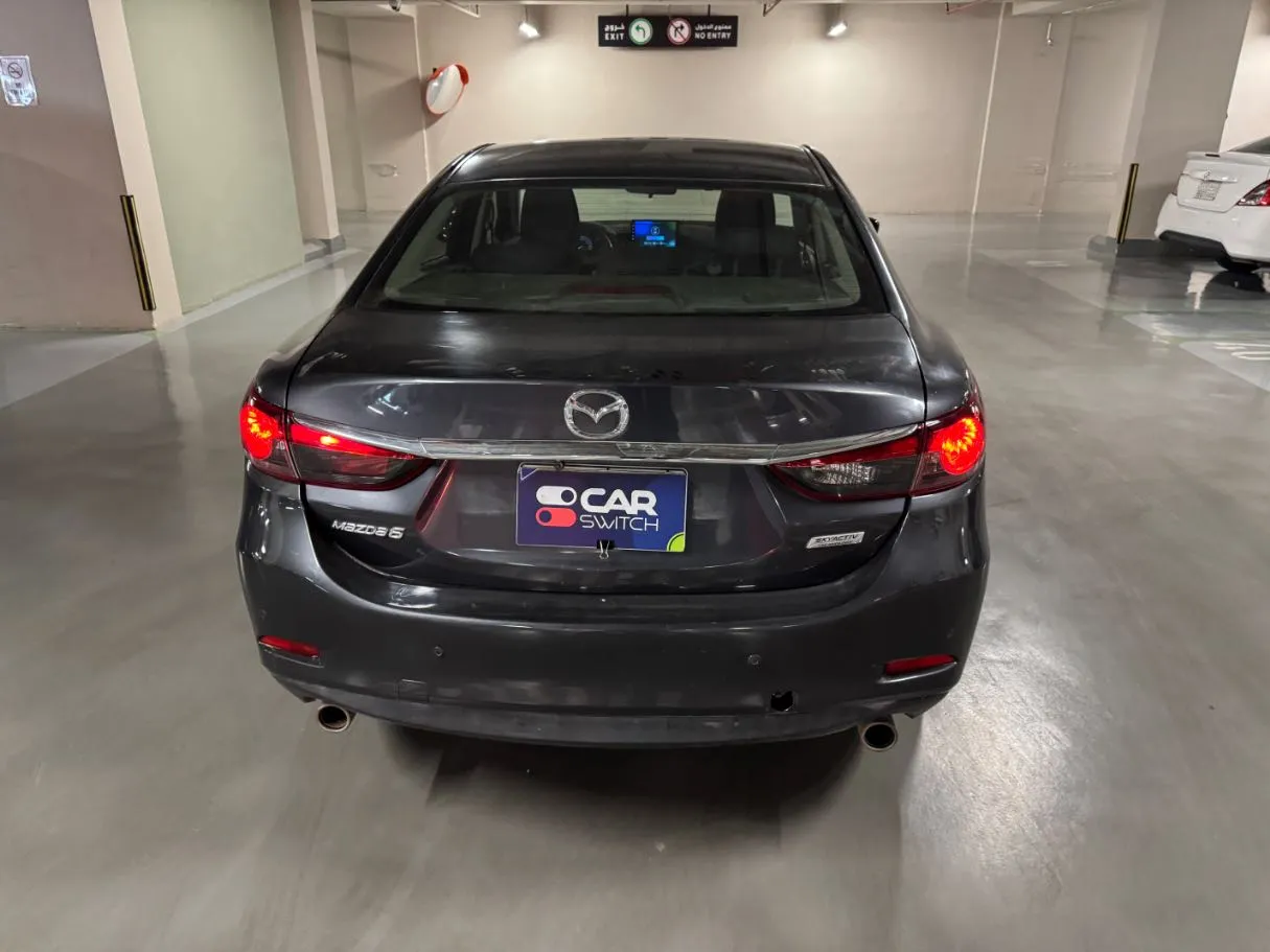 Car image 6