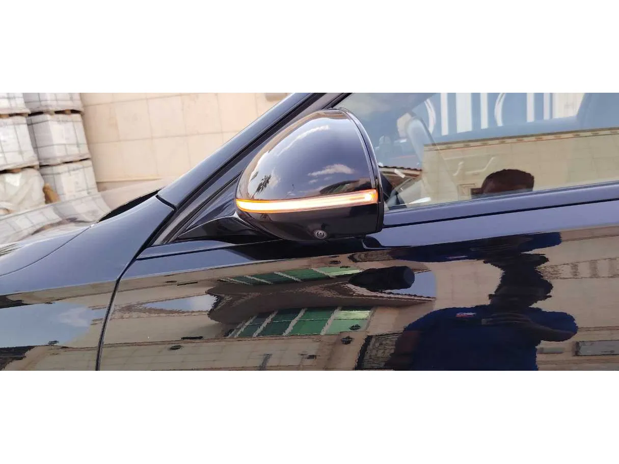 Car image 24