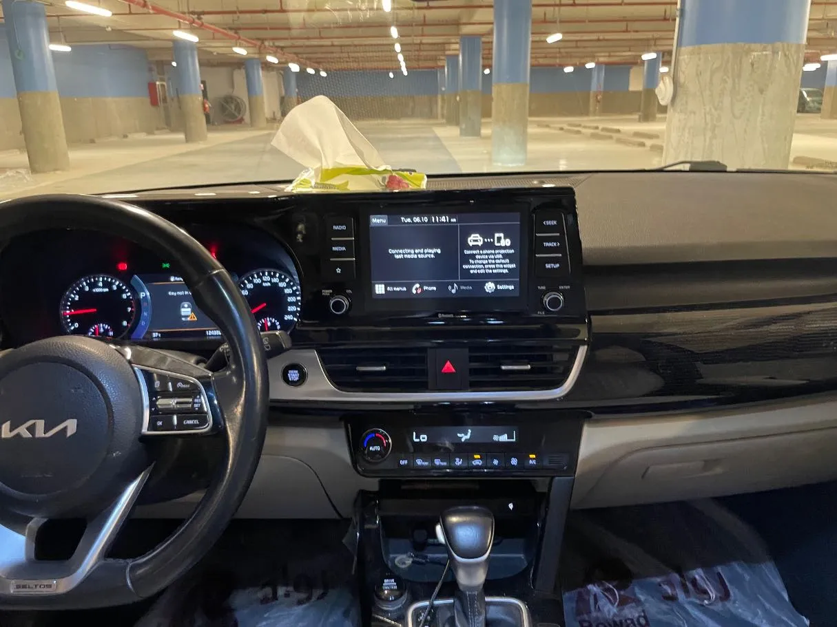 Car image 20