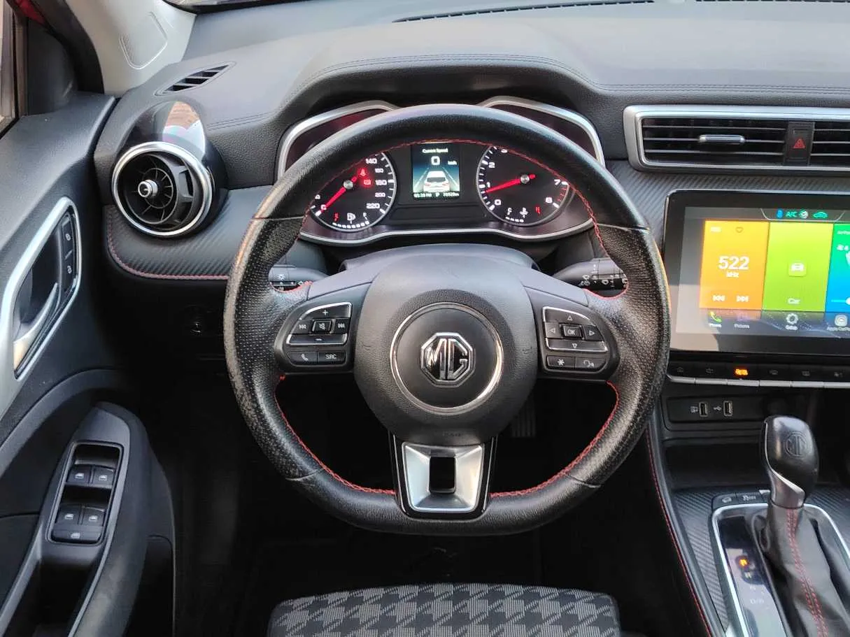 Car image 24