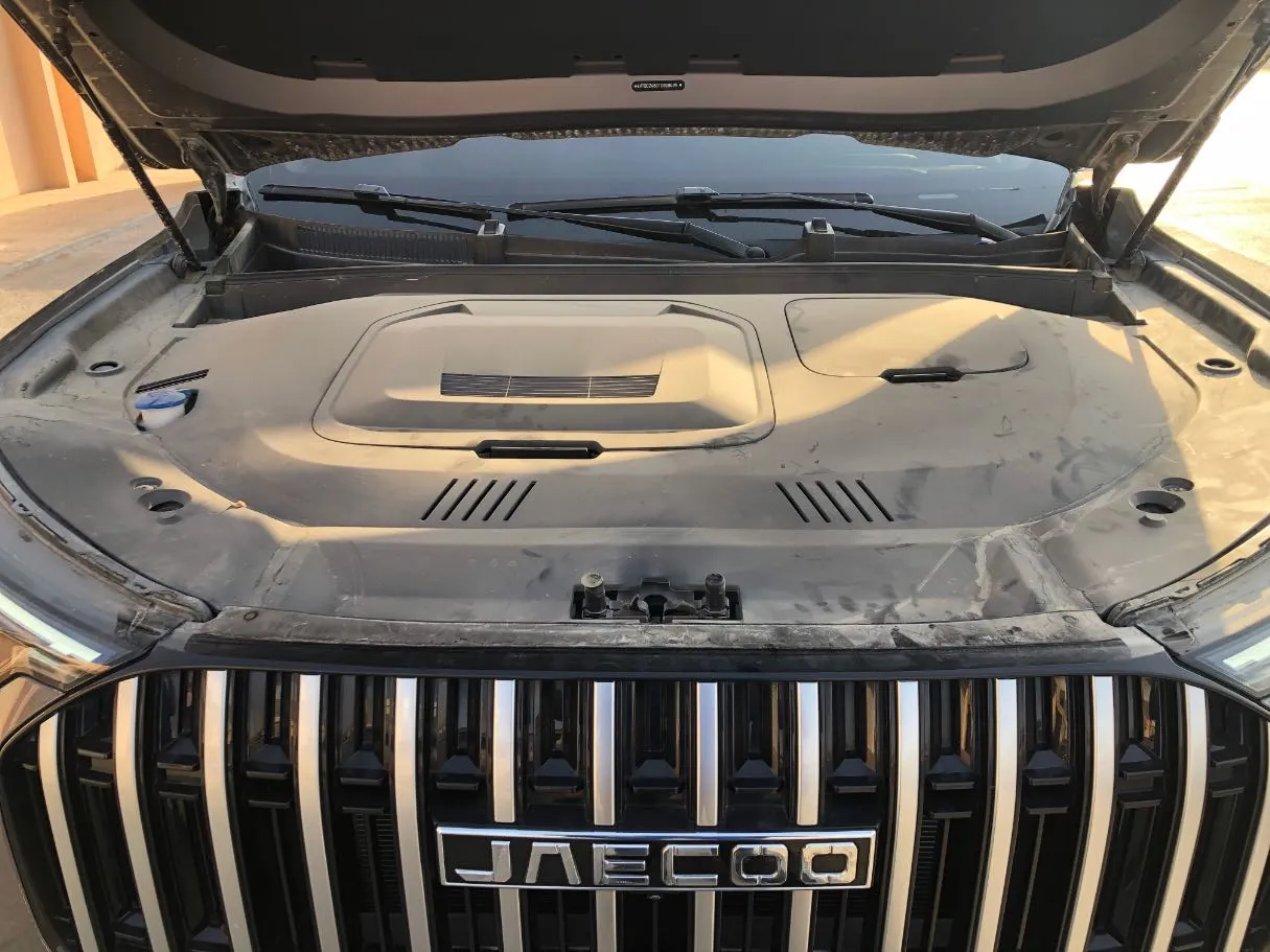 Car image 26