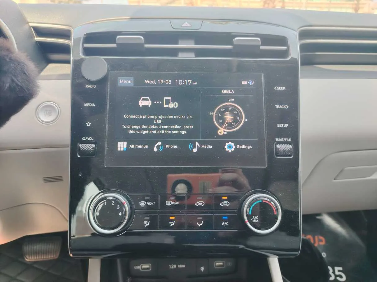 Car image 21