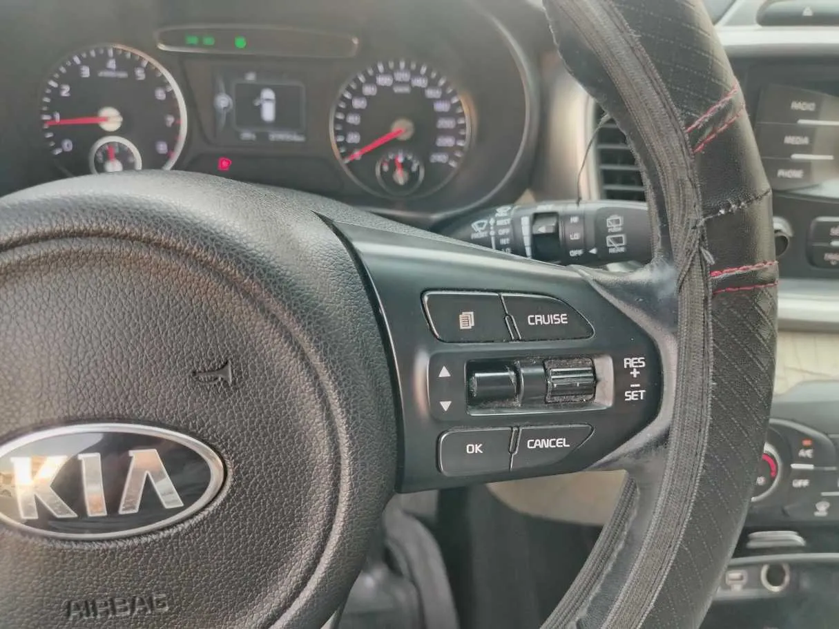 Car image 38
