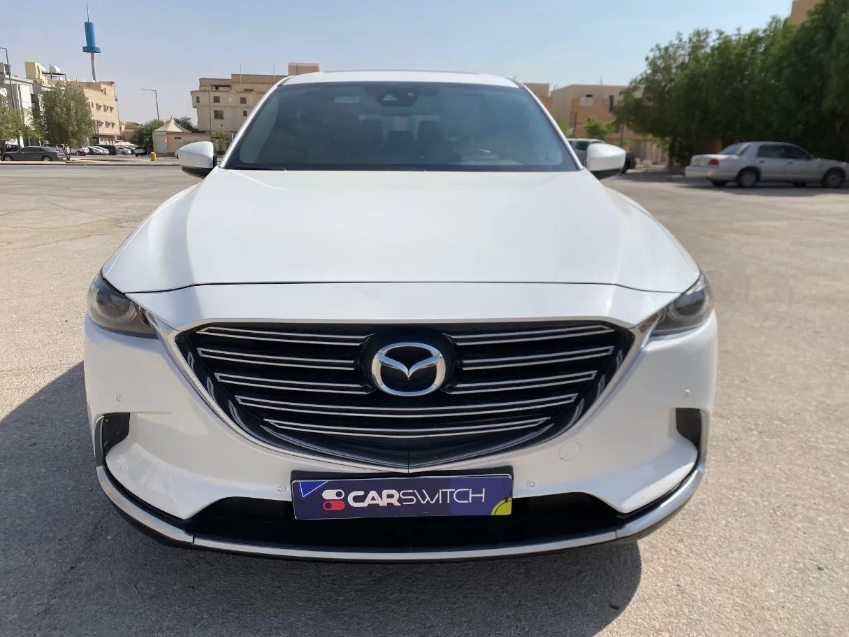 Car image 2