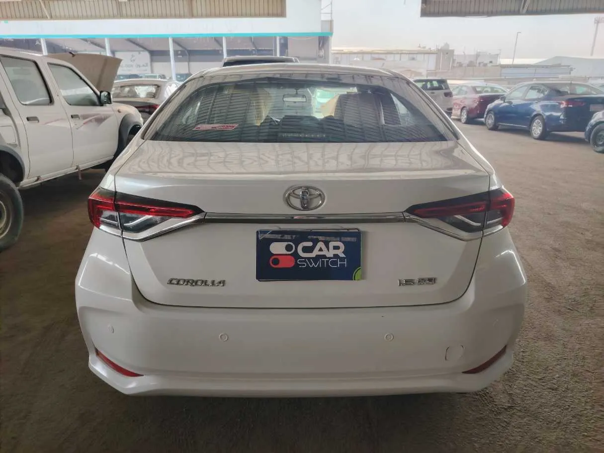 Car image 6