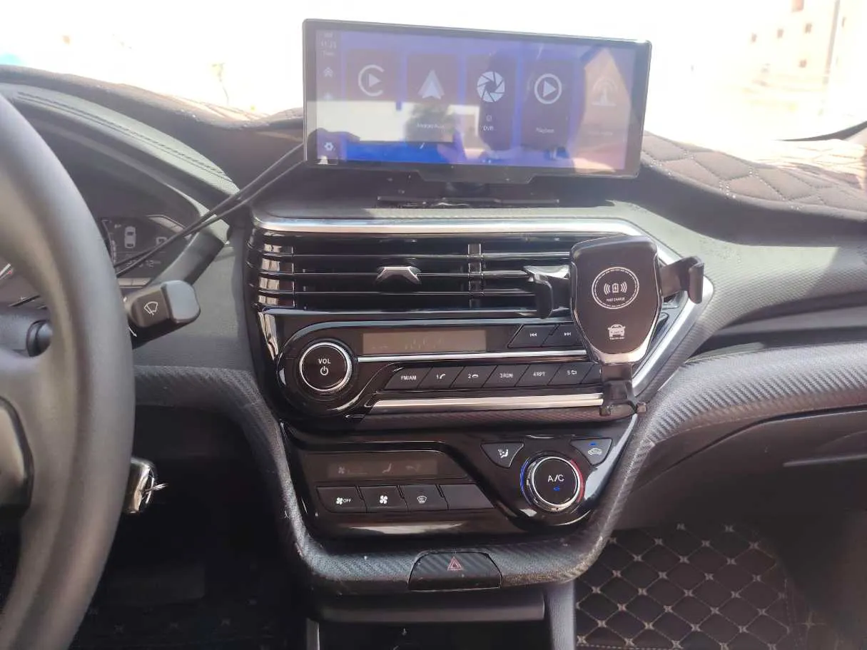 Car image 20