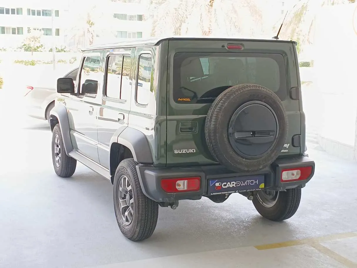 Car image 7