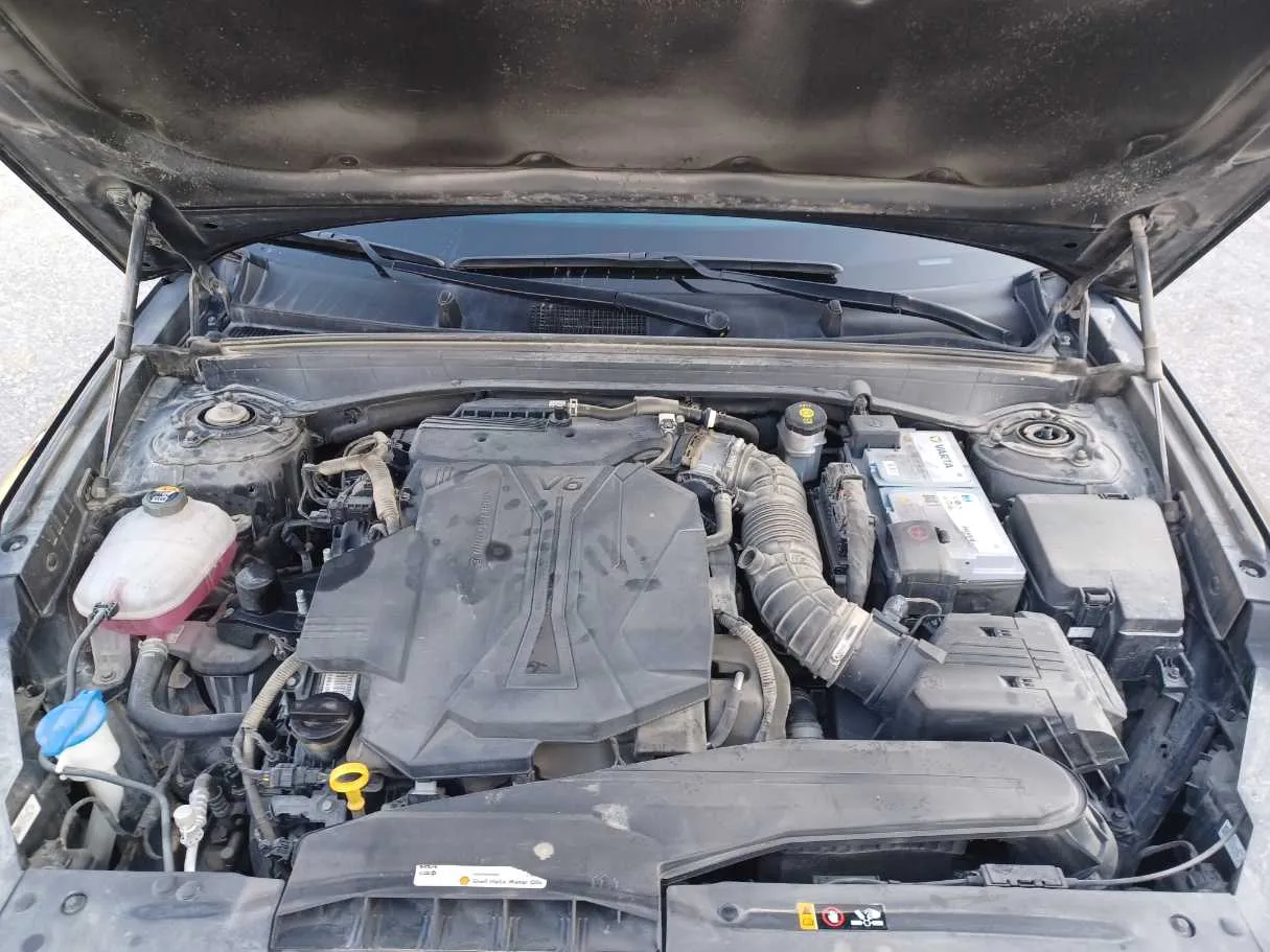 Car image 23