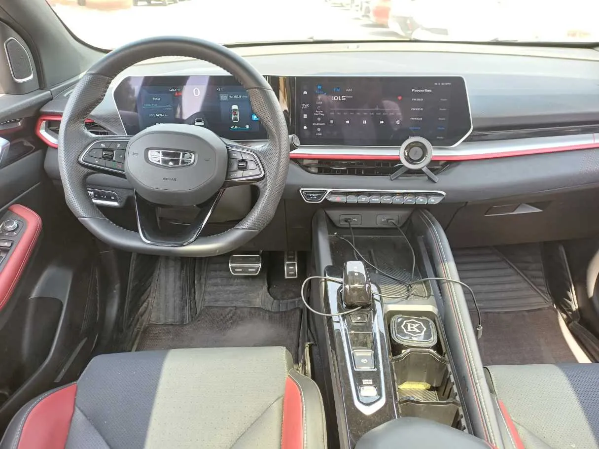 Car image 17