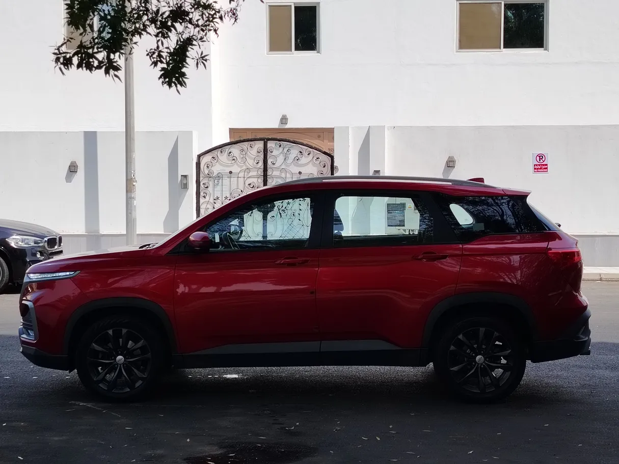 Car image 8