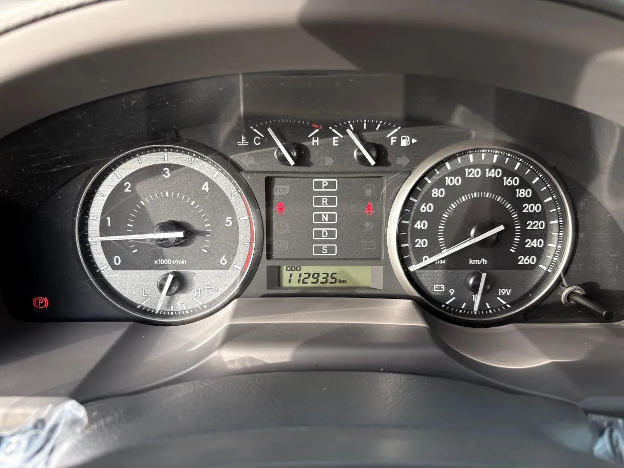 Car image 23