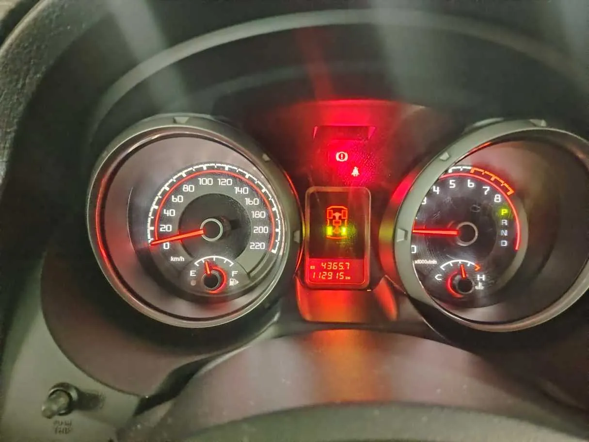 Car image 28