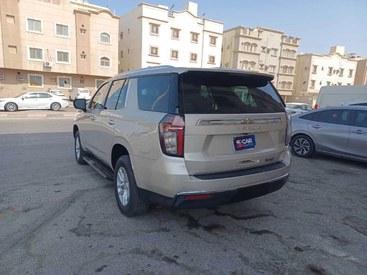 Car image 7