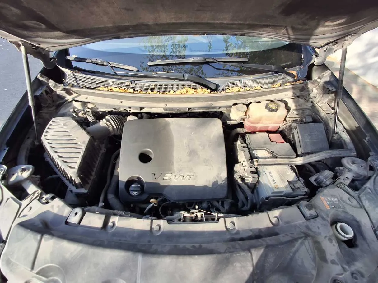 Car image 21