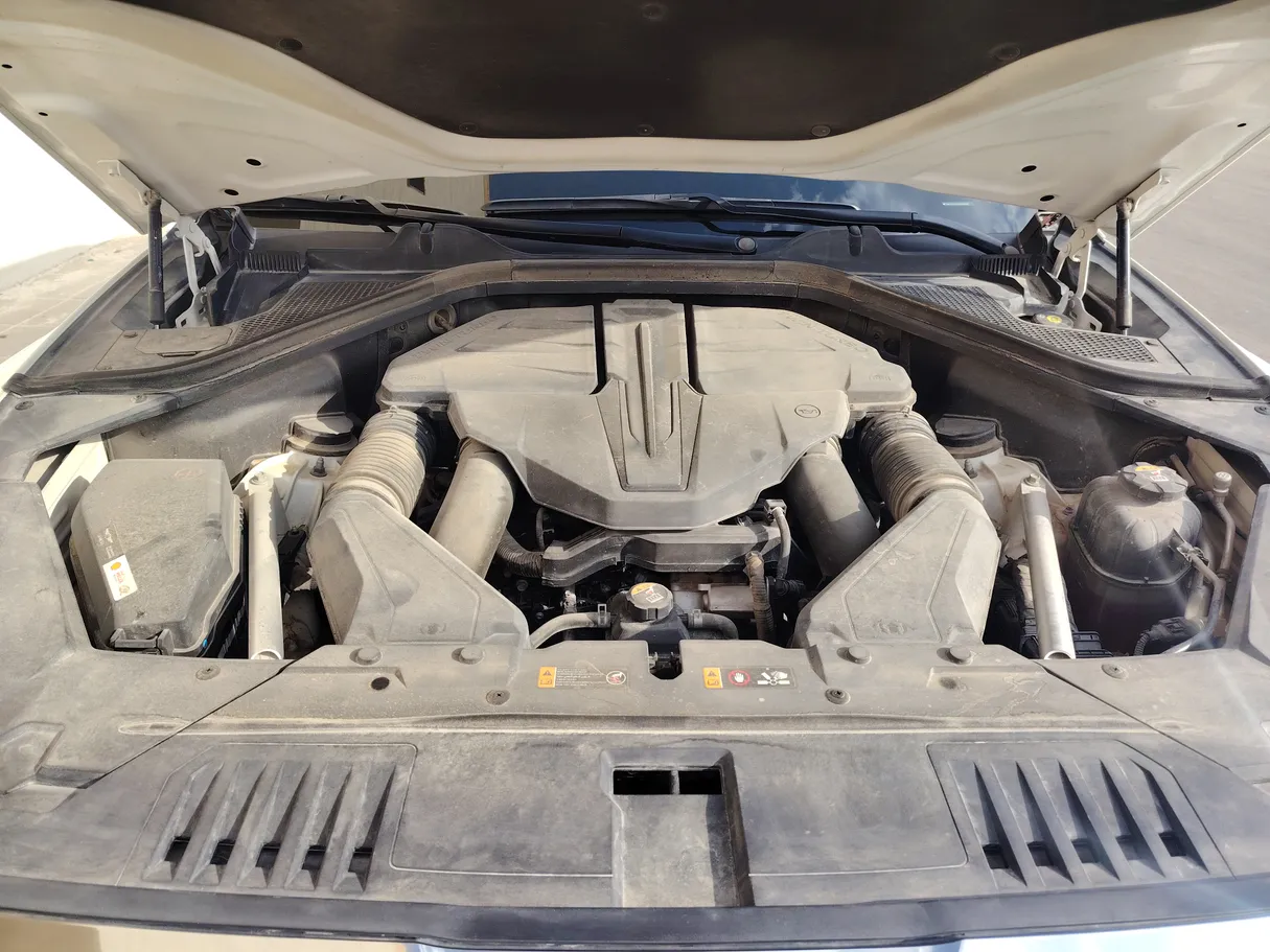 Car image 32