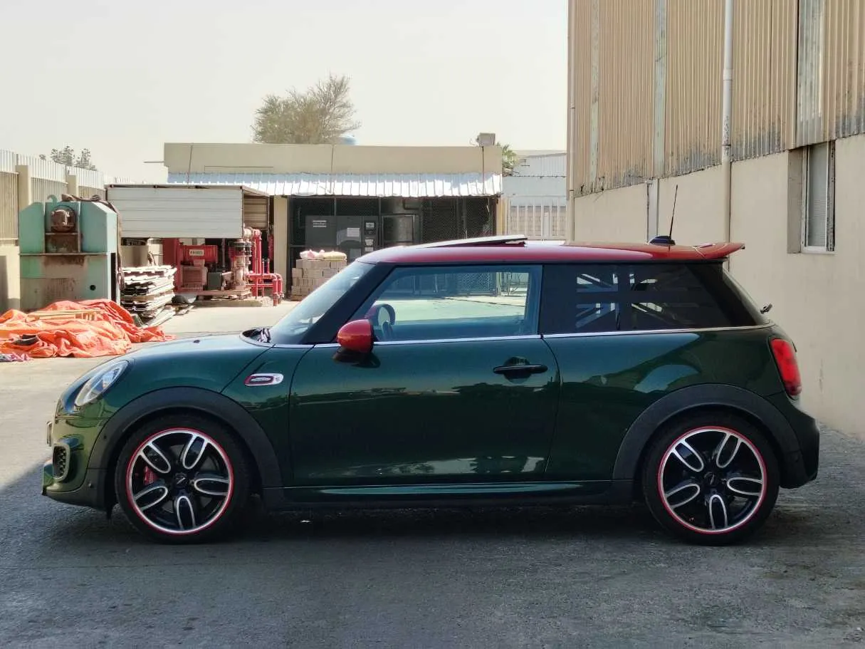 Car image 7