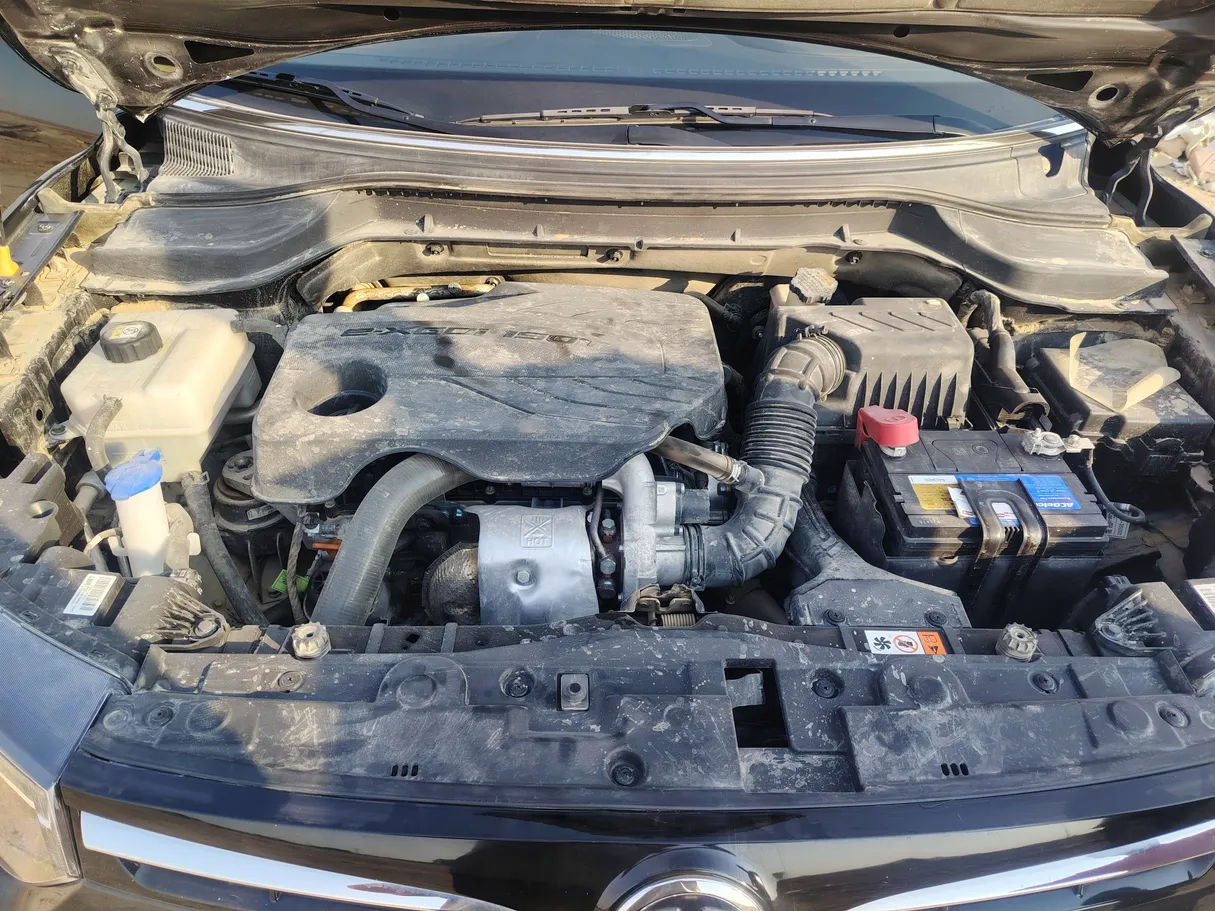 Car image 30