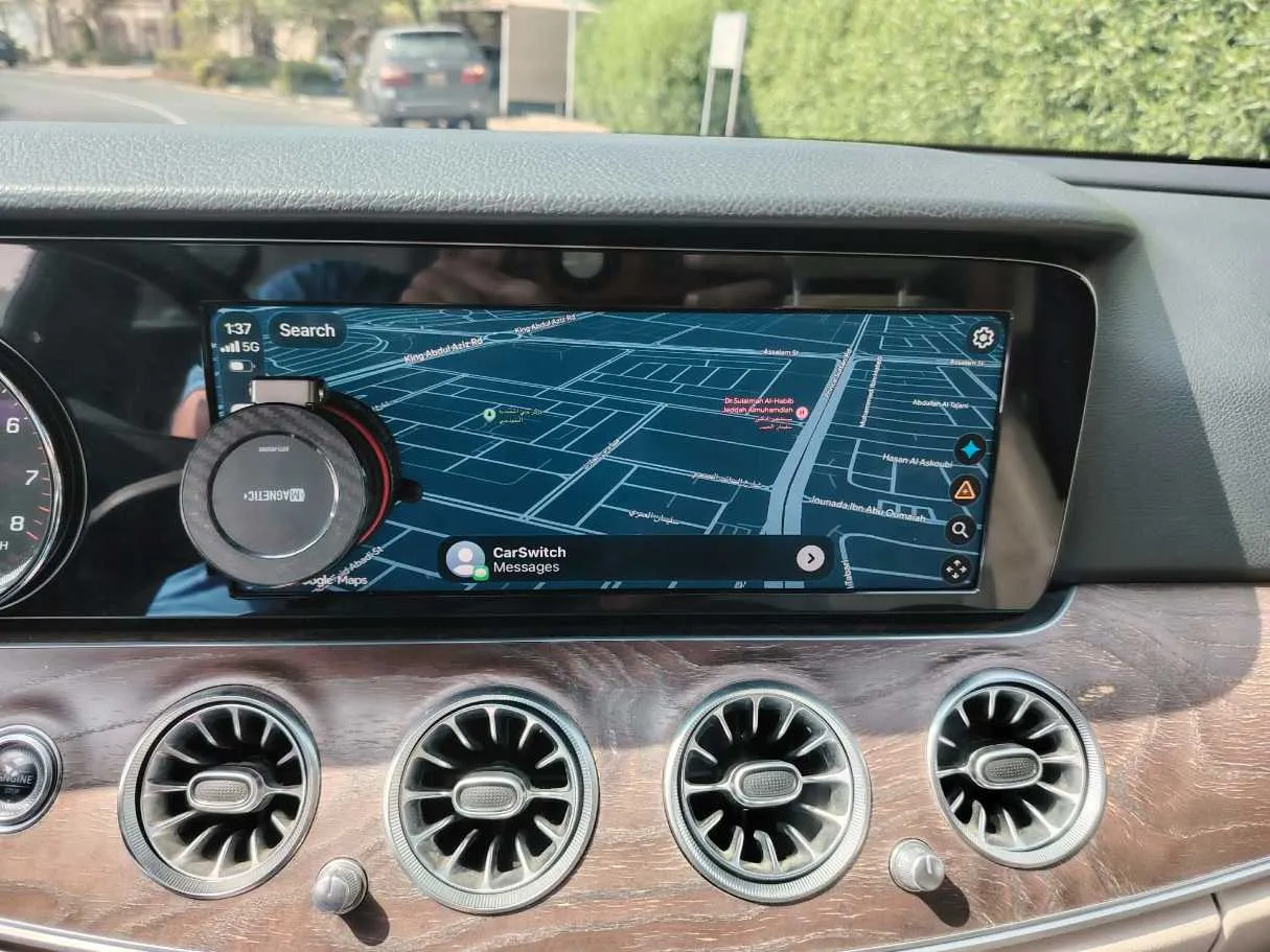 Car image 26