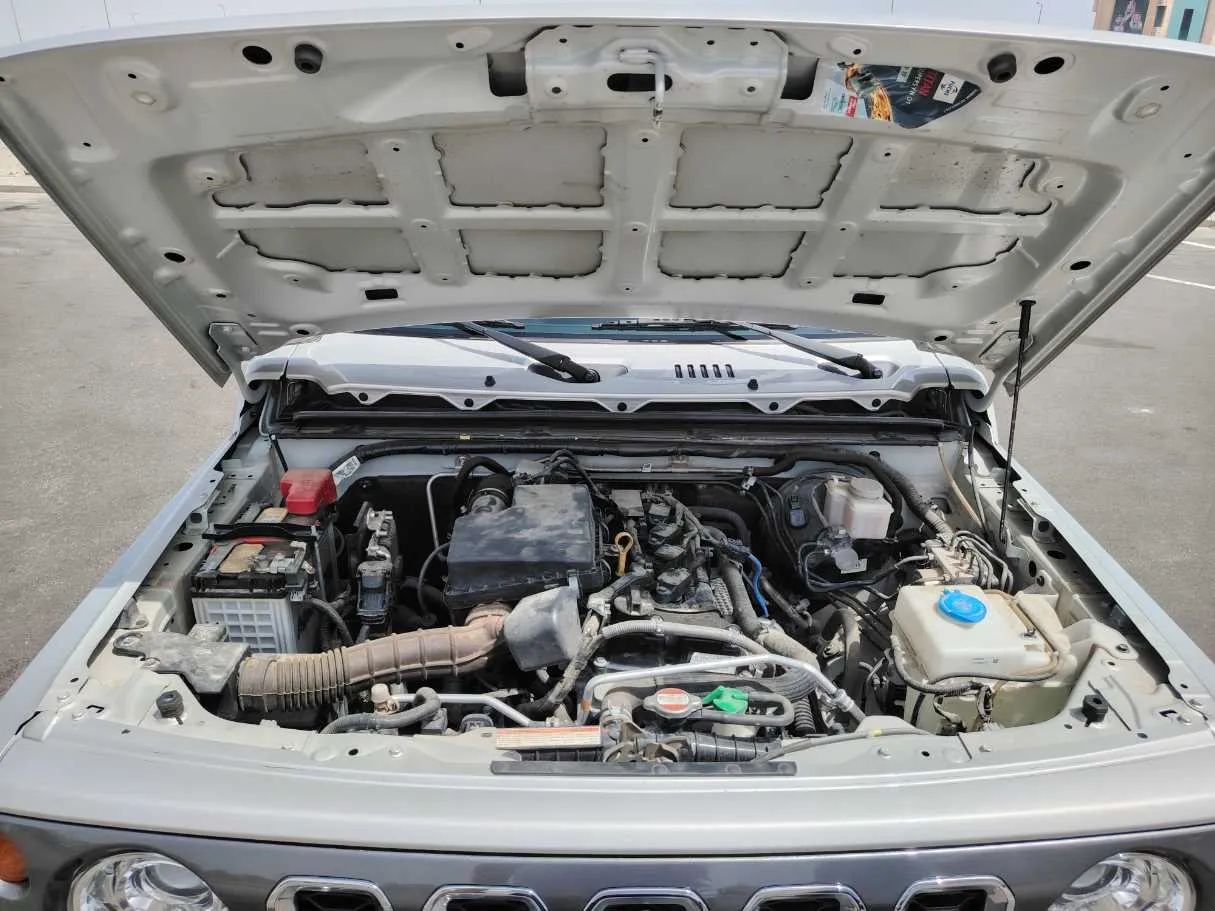 Car image 30