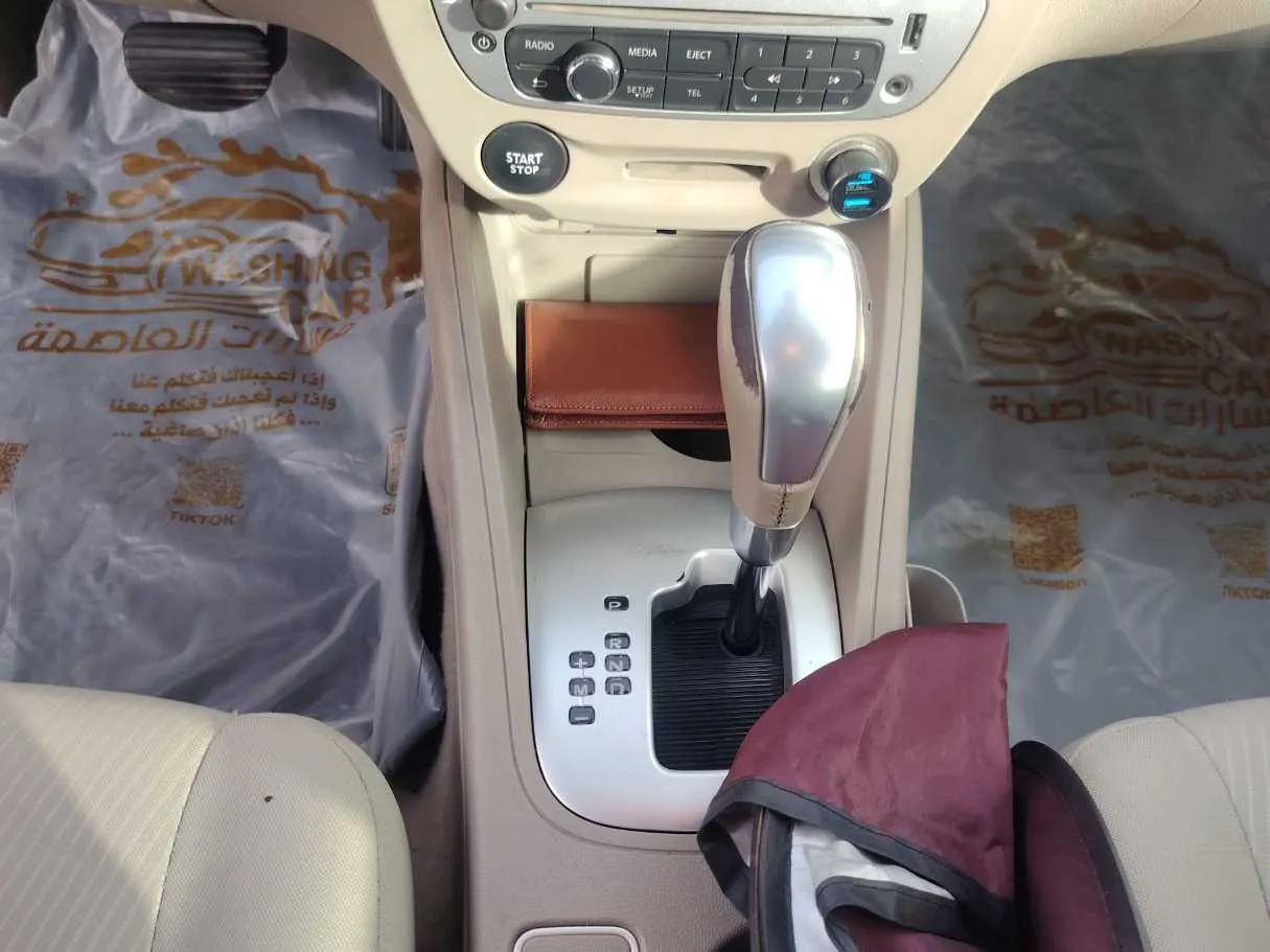 Car image 20