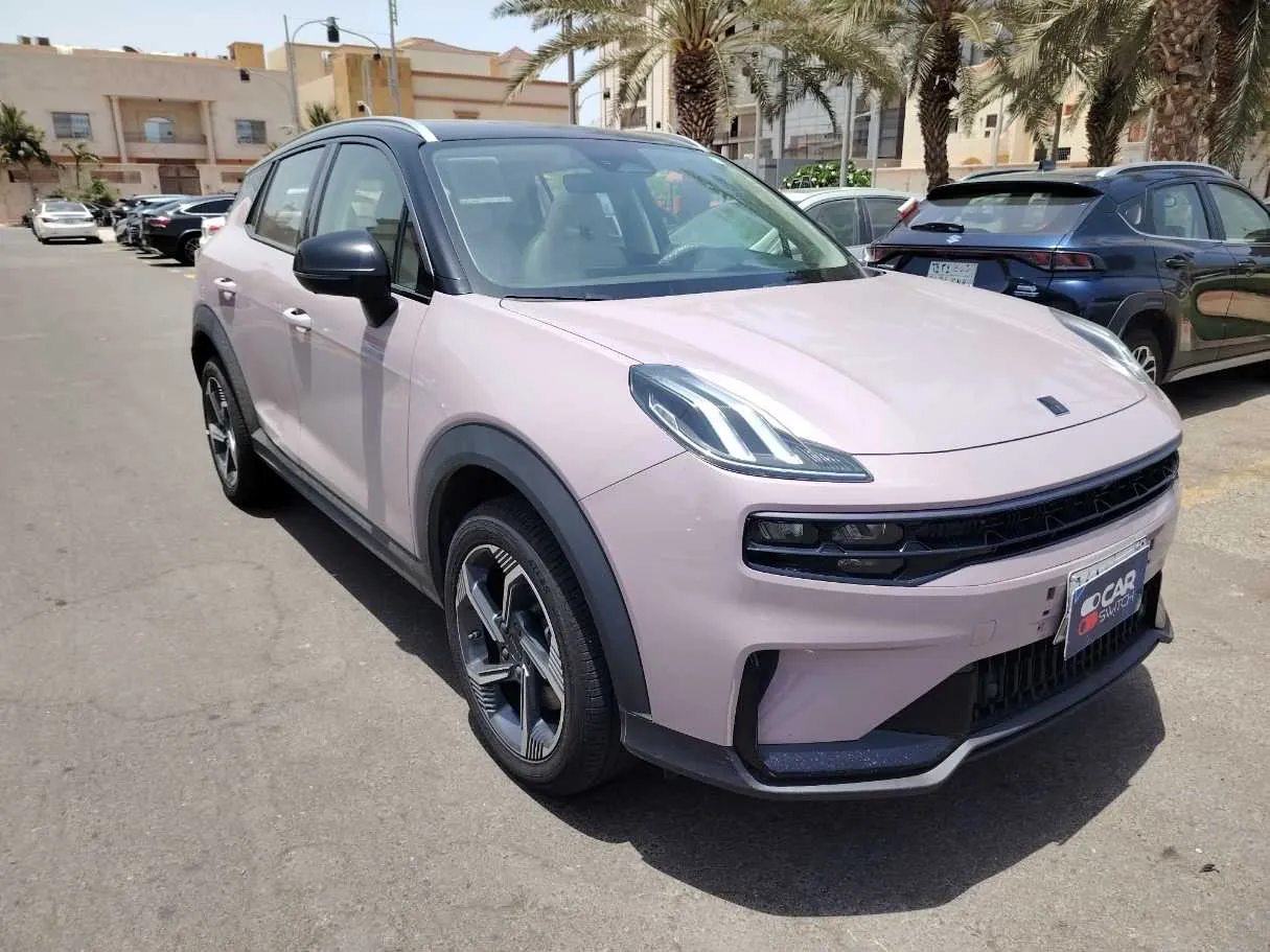Car image 3