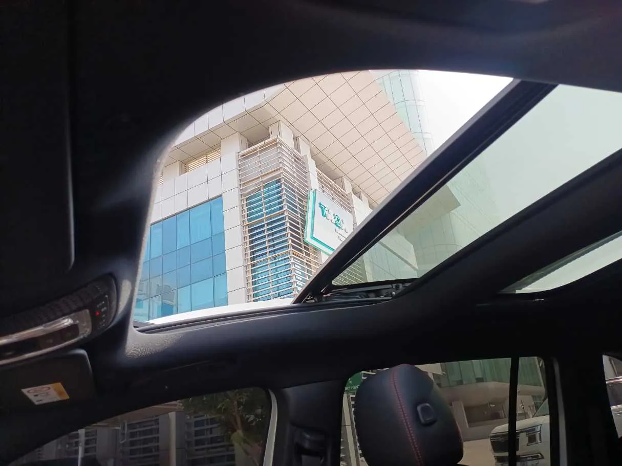 Car image 21