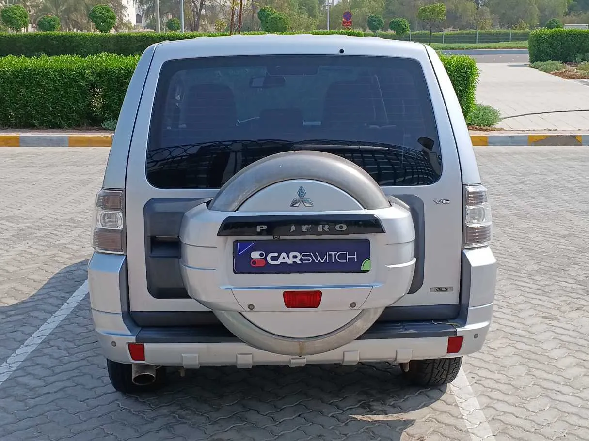 Car image 6