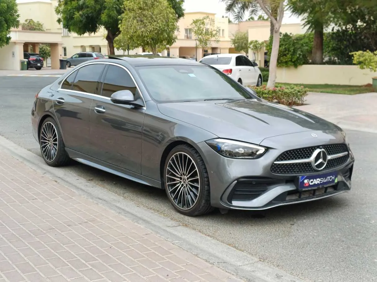 Car image 3