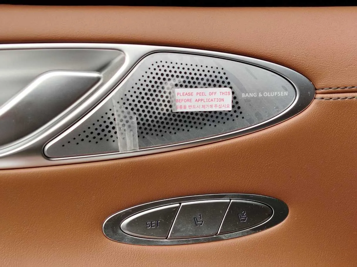 Car image 38