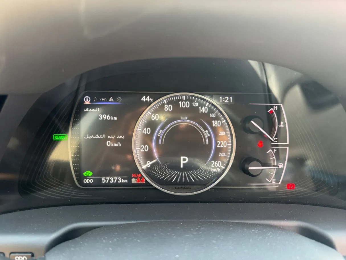 Car image 18