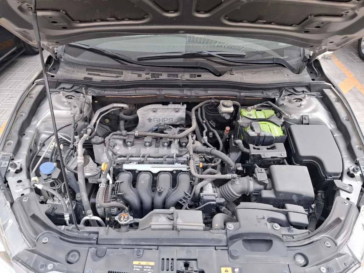 Car image 17