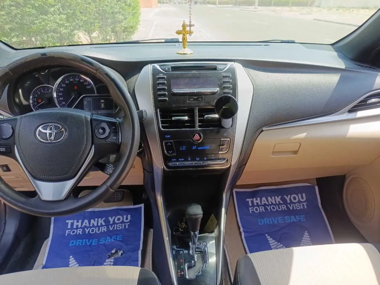 Car image 15