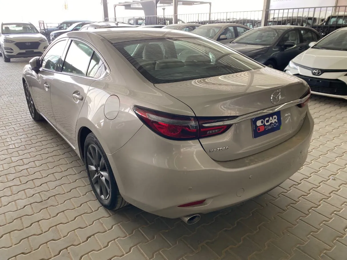 Car image 7