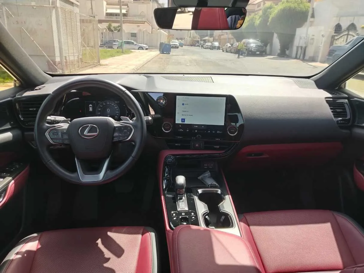 Car image 20