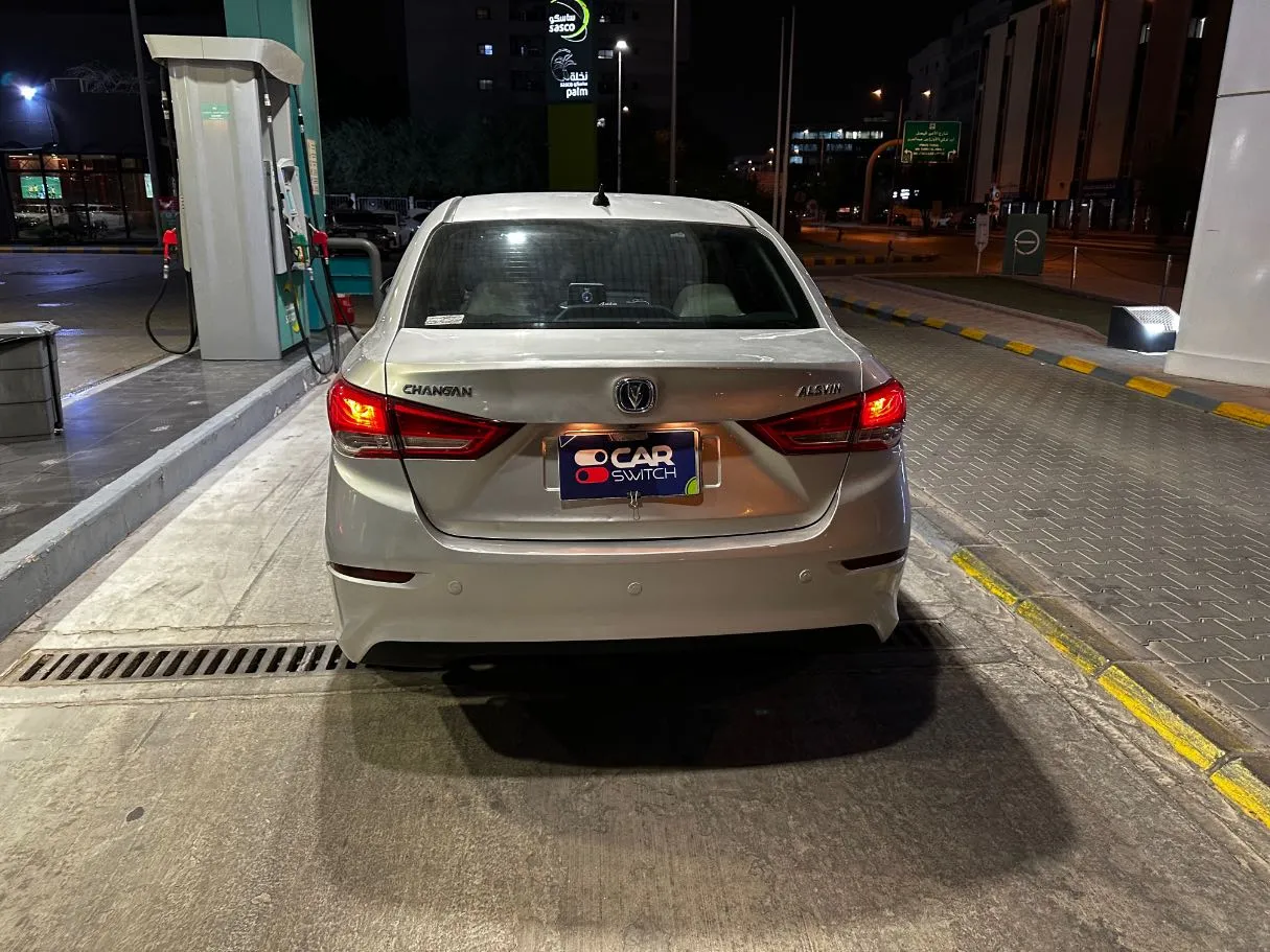 Car image 6