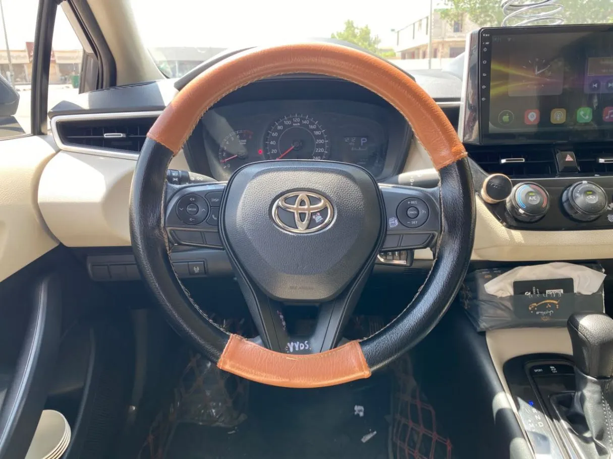 Car image 18