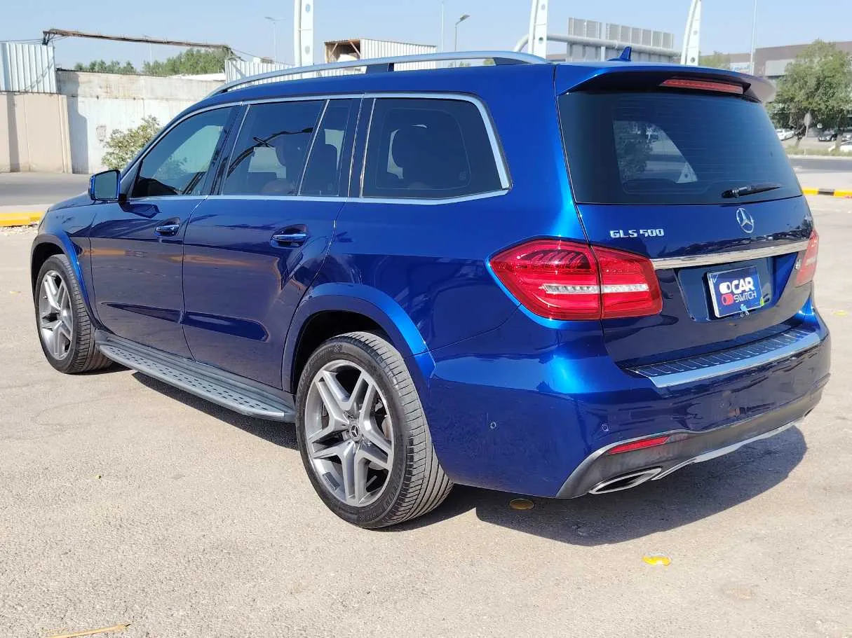 Car image 7