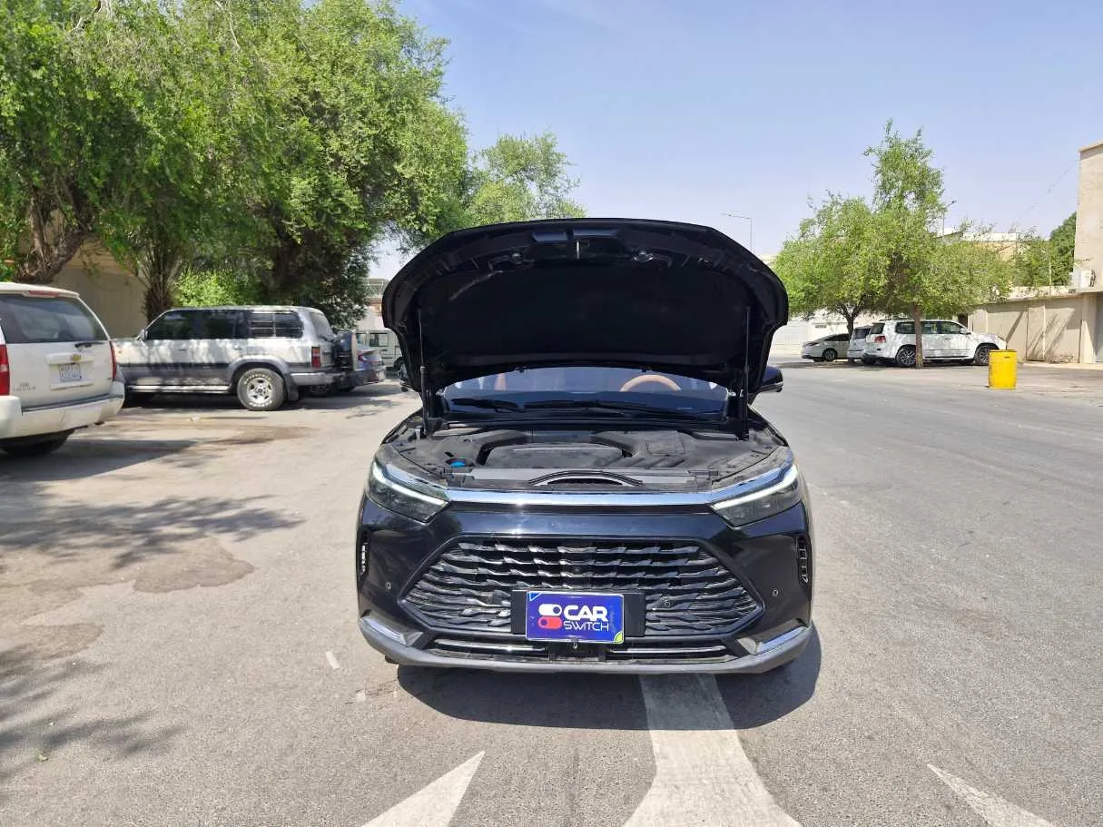 Car image 26