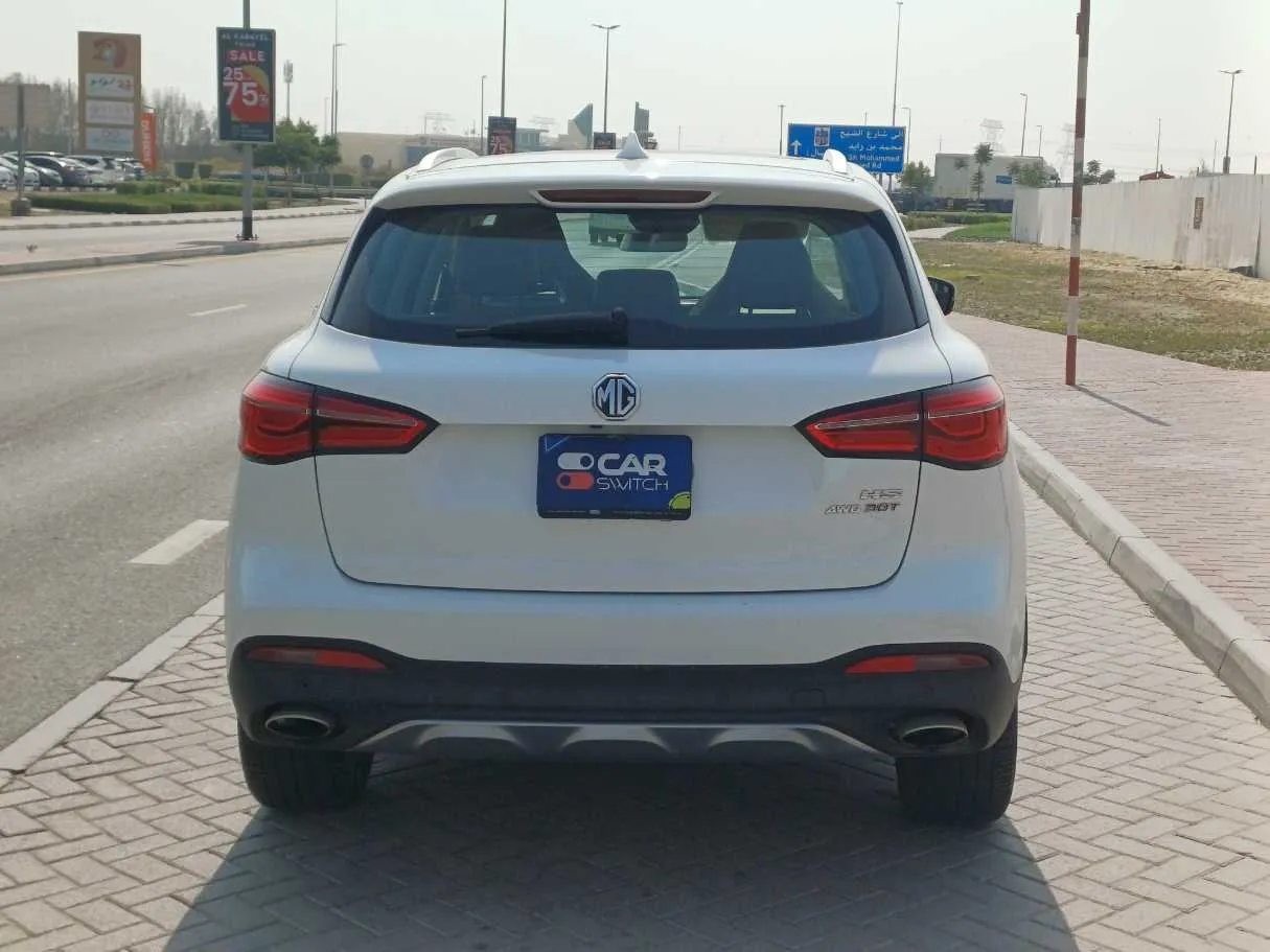 Car image 6