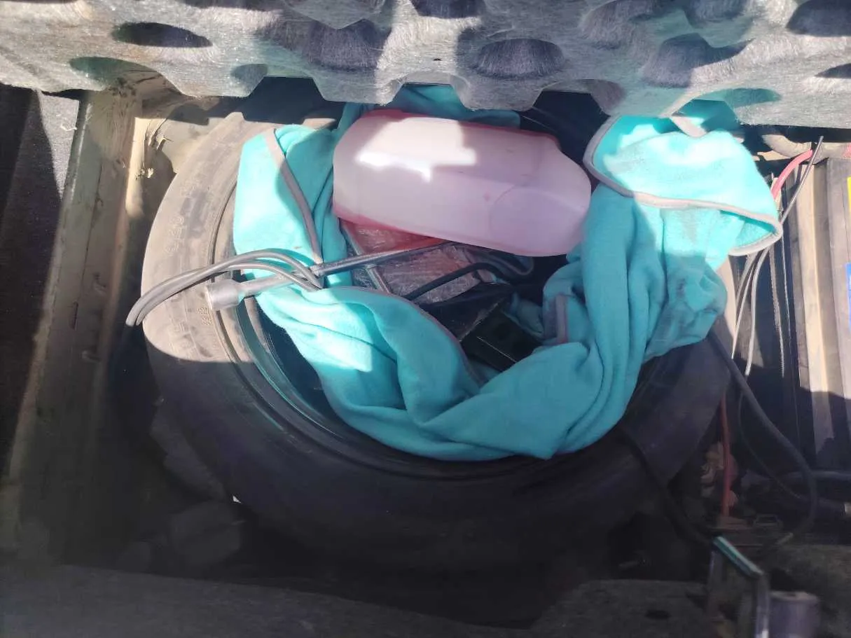 Car image 30