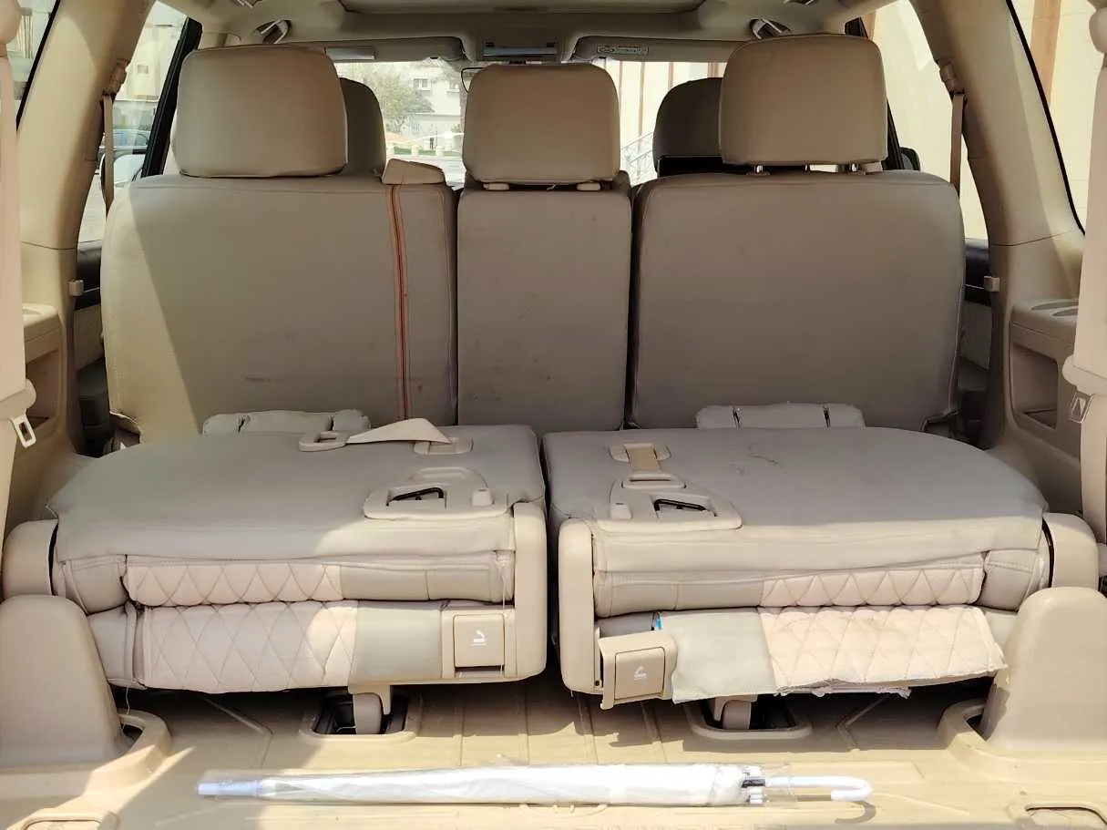 Car image 28