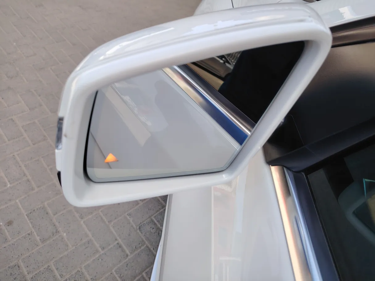 Car image 31