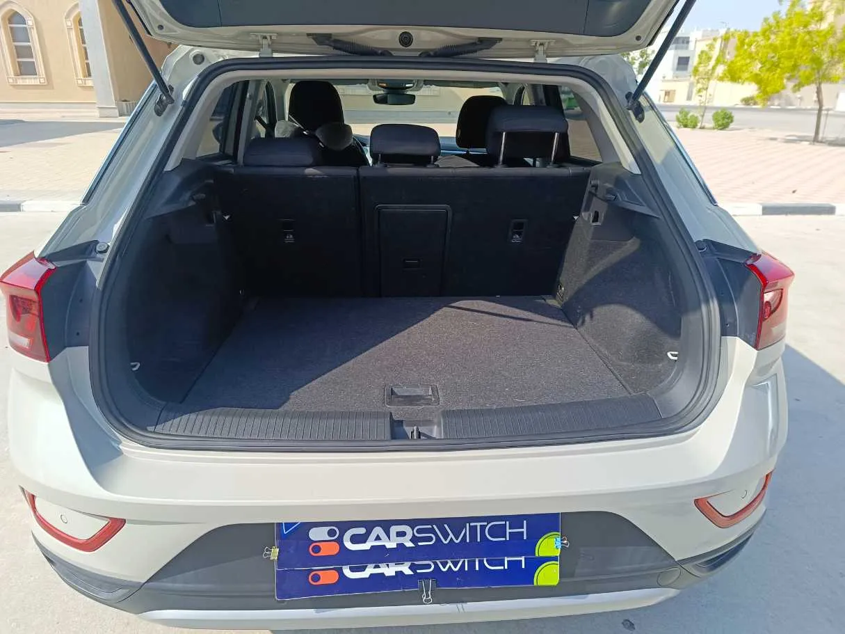 Car image 29