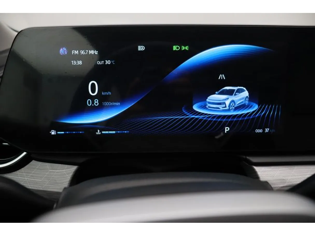Car image 6