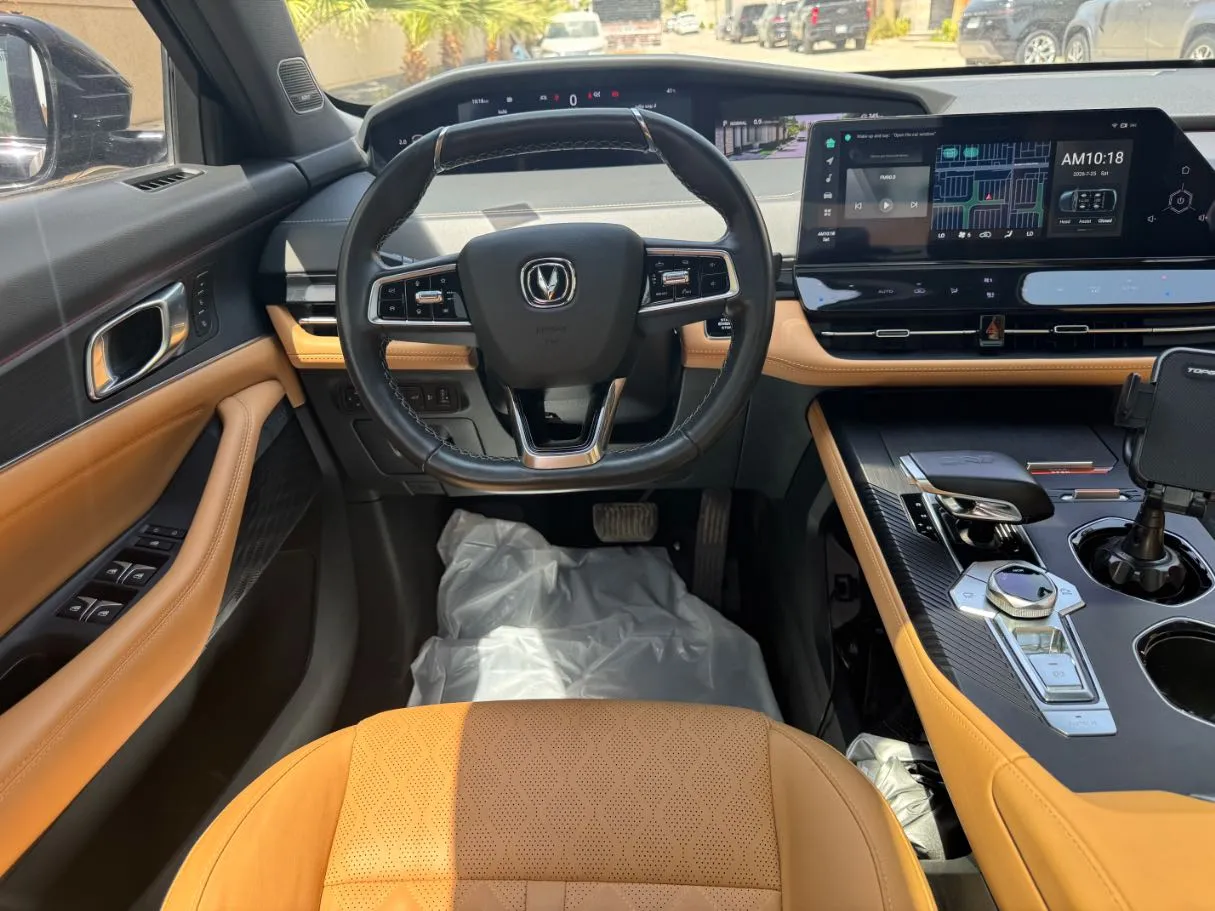 Car image 17