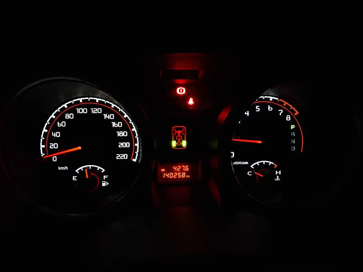 Car image 18