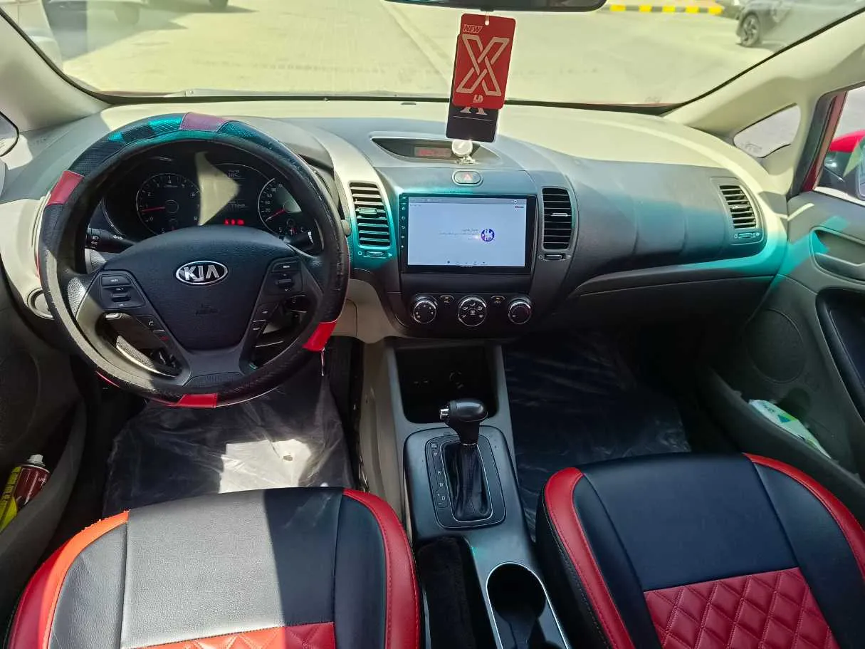 Car image 18