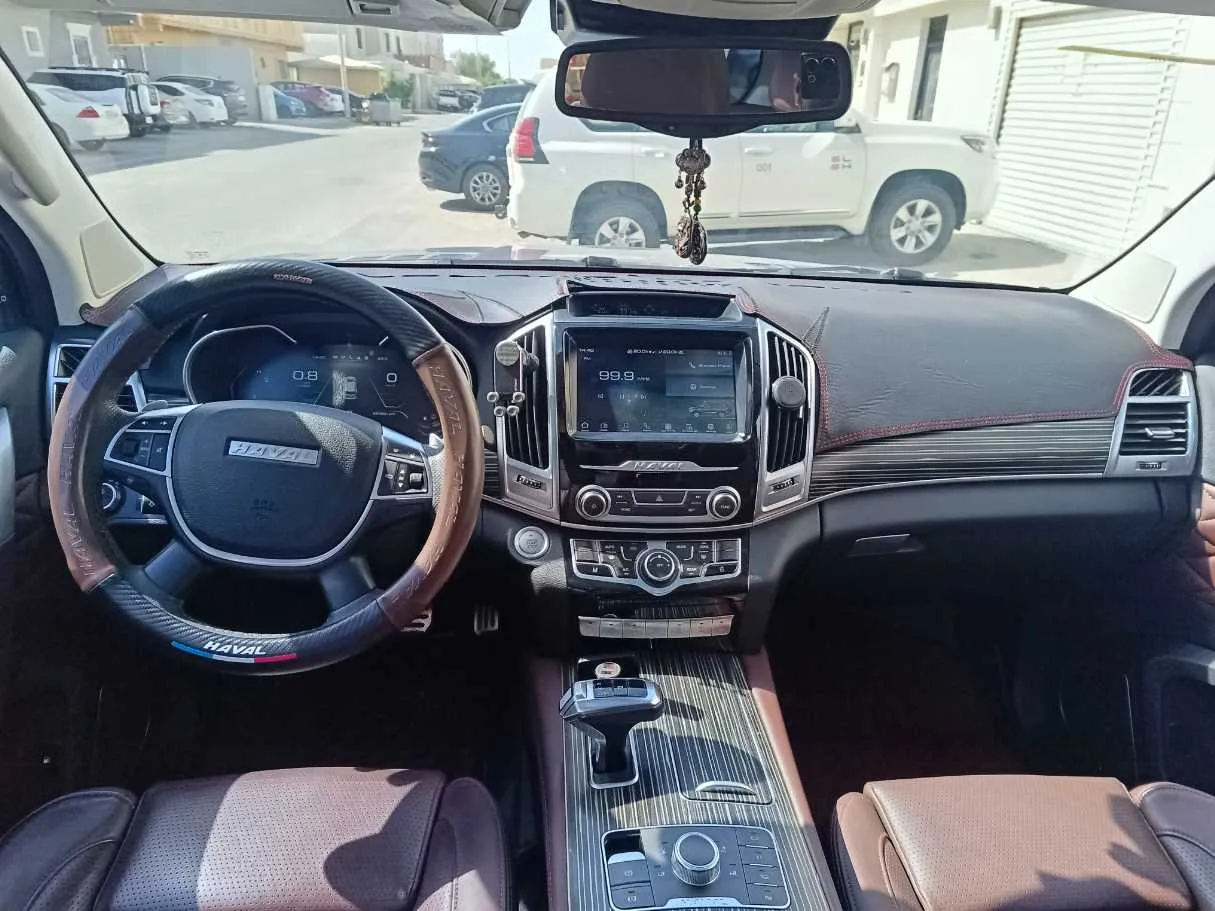 Car image 22