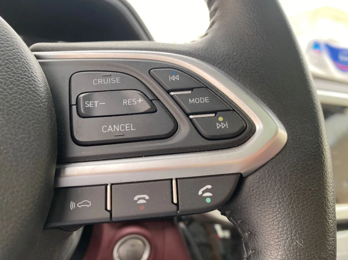 Car image 22